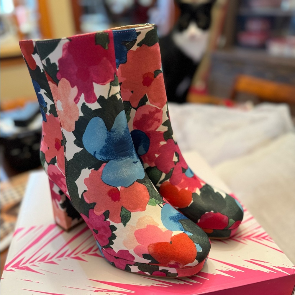 Corky's Slug Bug Boot in Flower Print
